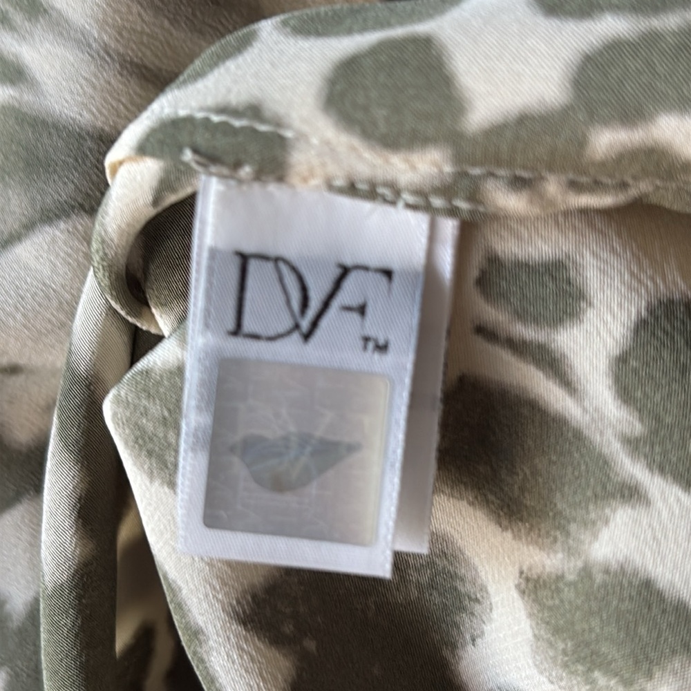 Diane von Furstenberg Prita Animal Print Silk Shirt Dress Green NWT Sz 2 - Picture 9 of 12